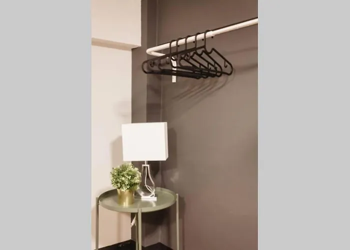 아파트 S1 Large Duplex Silom 3 Beds, Full Kitchen Wifi *
