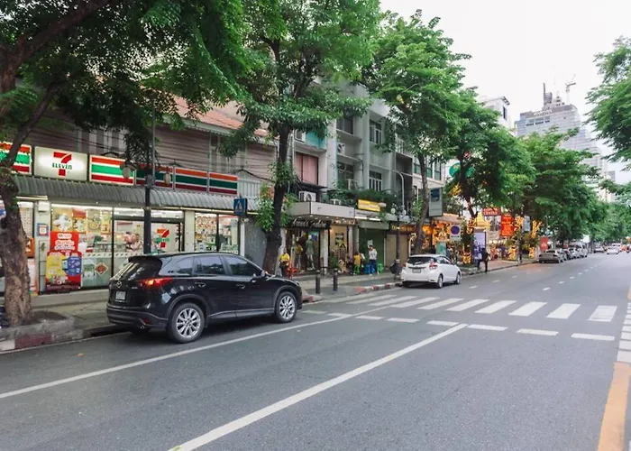 S1 Large Duplex Silom 3 Beds, Full Kitchen Wifi 아파트 방콕